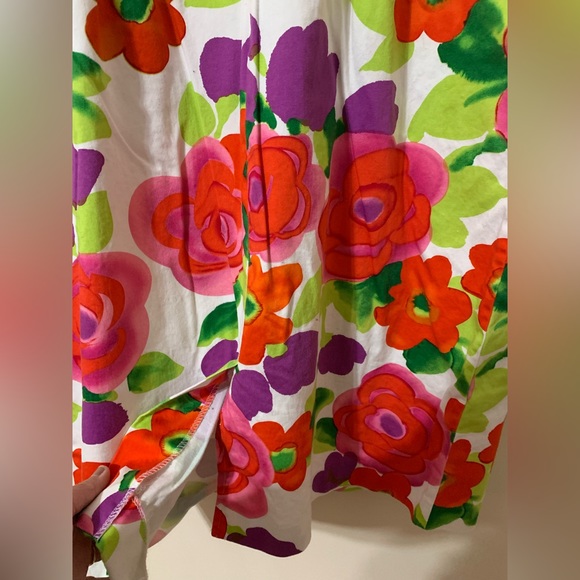 Vintage inspired floral dress - Picture 7 of 9